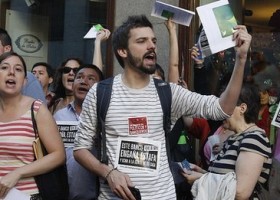 Spain's Indignados protest here to stay | Recurso educativo 103192