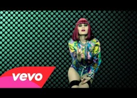 Ejercicio de inglés con la canción Domino de Jessie J | Recurso educativo 125705