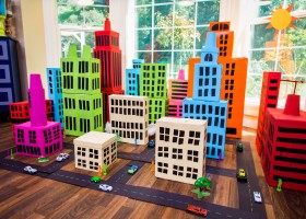 Miniature city made with shoe boxes. | Recurso educativo 767539
