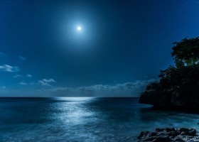 Paisaje marino nocturno.jpg | Recurso educativo 770481